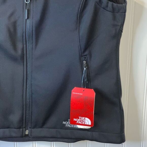 The North Face Womens Vest Black Medium Windwall Slim Fit Happy Face Patches NWT - Picture 5 of 13